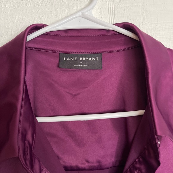 Lane Bryant size 18 plum velvet button-down shirt - Picture 4 of 4